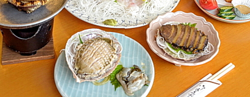 伊勢志摩の海女さんが獲るアワビ一人３個つき「踊り焼き・造り・煮貝」DXコース旬の魚活き造り付き 
